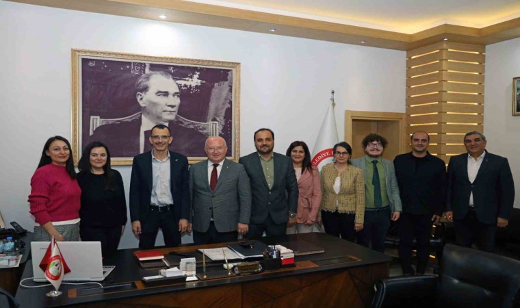 Menteşe Belediyesinden Tıp öğrencilerine tiyatro eğitimi