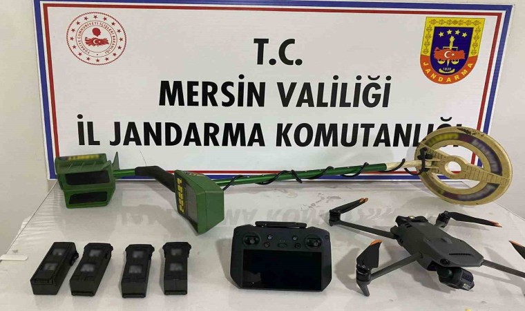 Mersinde kaçak kazı yapan 2 şüpheli suçüstü yakalandı