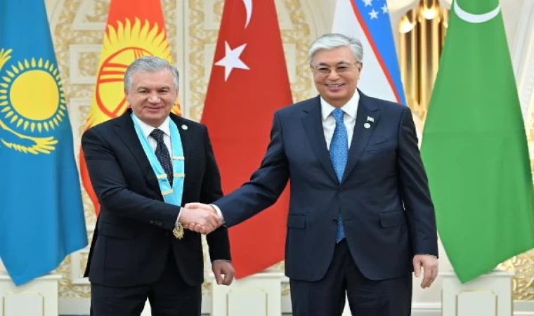 Mirziyoyev’e Türk Dünyası Ali Nişanı taltif edildi