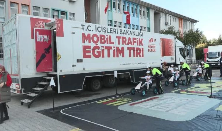 Mobil Trafik Eğitim TIR’ı Avrupa polis teşkilatlarına tanıtıldı 