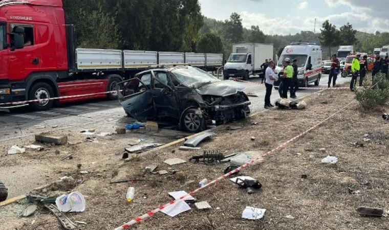 Muğla’da yolcu otobüsü ile otomobil çarpıştı; 1 ölü, 3 yaralı