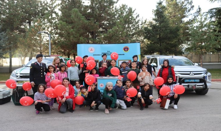 Öğrencilerden jandarma ağabey ve ablalarına ziyaret