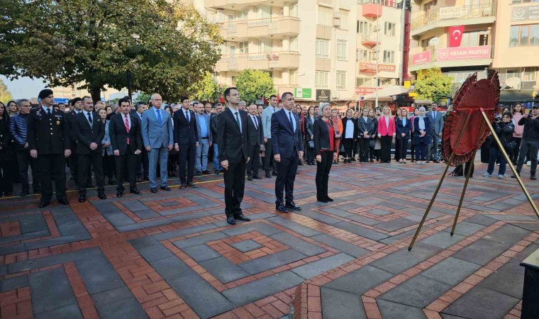 ‘Öğretmenler Günü Nazillide de coşkuyla kutlandı