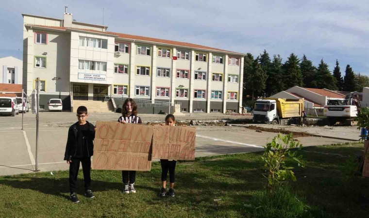 Ortaokul bahçesine yapılan anaokuluna velilerden tepki