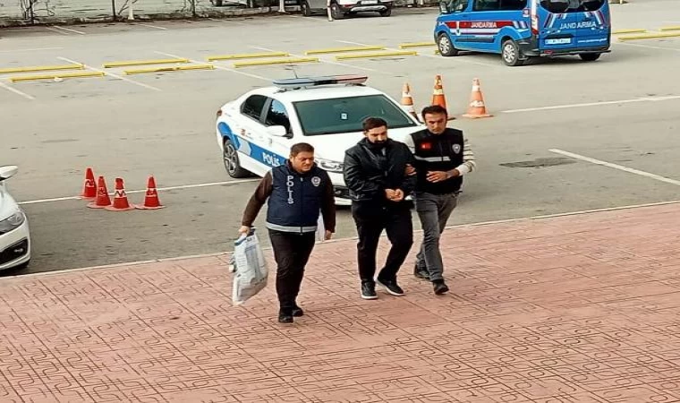 Polisin dikkatiyle yakalanan hırsızlık şüphelinin üzerinden başkasına ait kimlik çıktı