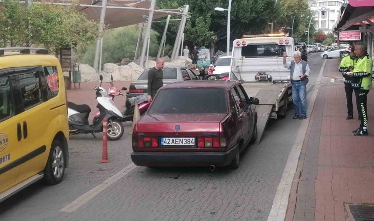 Polisin önünde egzoz patlattı 4 bin 936 TL para cezası yedi