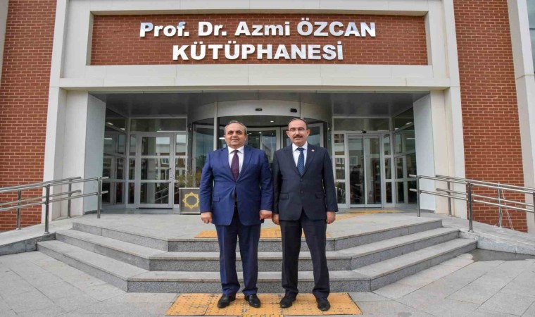 Prof. Dr. Azmi Özcanın adı kütüphaneye verildi