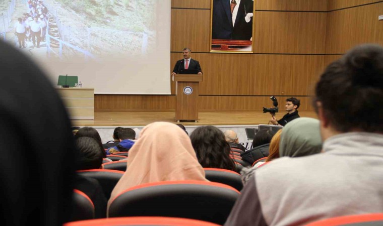 Prof. Dr. Erol Güngör, doğumun 85.yıl dönümünde Çankırıda anıldı