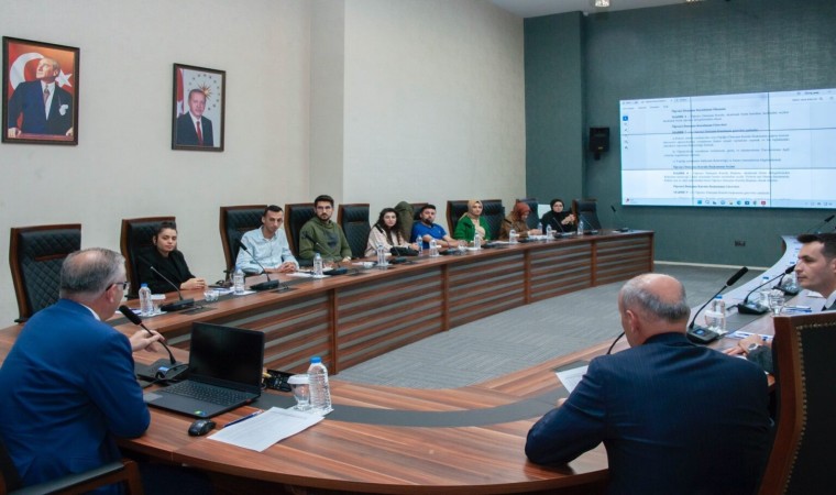 Rektör Levent öğrenci temsilcileri ile bir araya geldi