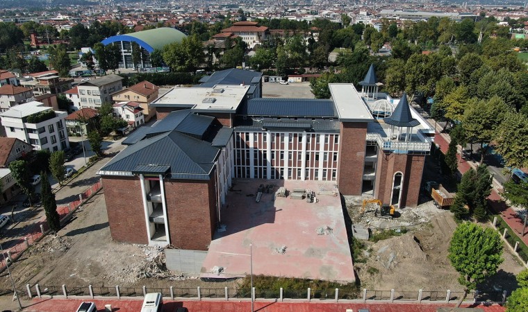 Sakarya İmam Hatip Lisesi açılış için gün sayıyor