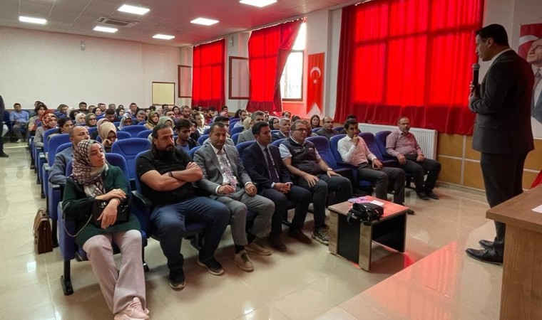 Samsattaki okullarda kişisel gelişim konferansı verildi