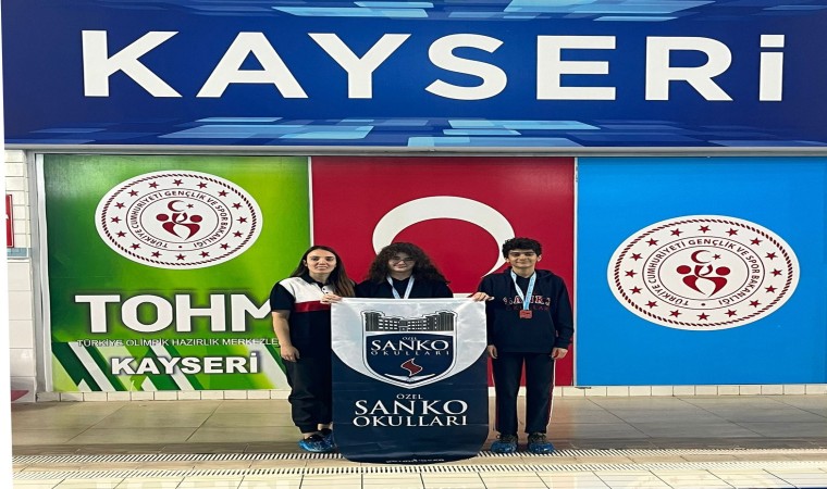 SANKO Okulları öğrencileri Türkiye Yüzme Şampiyonasına gidiyor