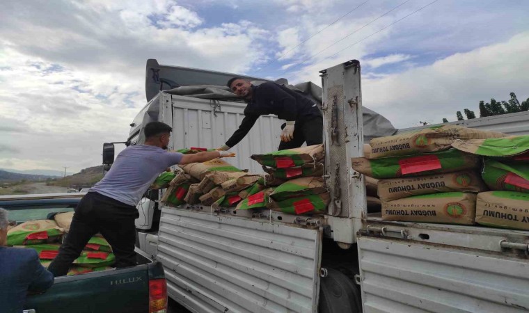 Sasonda 140 çiftçiye tohumluk buğday dağıtıldı