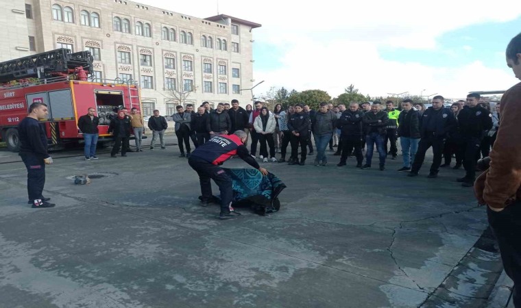 Siirtte yangın ve bina tahliye tatbikatı yapıldı