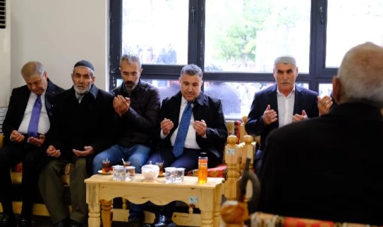 Şırnak Valisi Cevdet Atay’dan, yangında hayatını kaybeden Umut’un ailesine taziye ziyareti