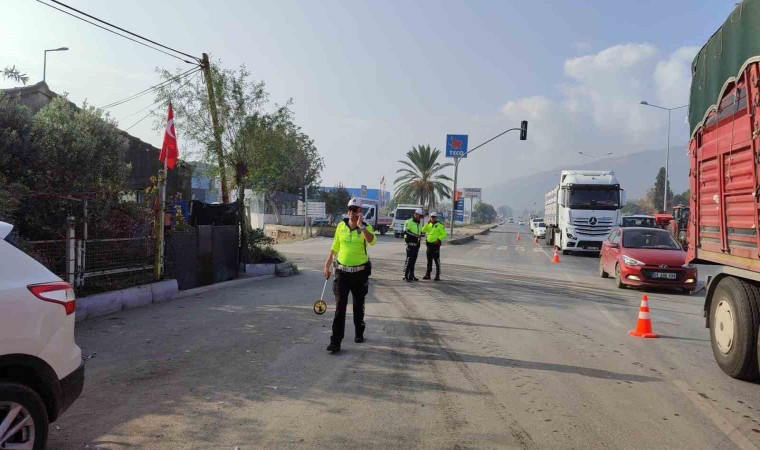 Sökede trafik kazası : 1 ölü