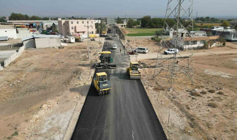 Suruç ilçesinde yollar asfaltlanıyor