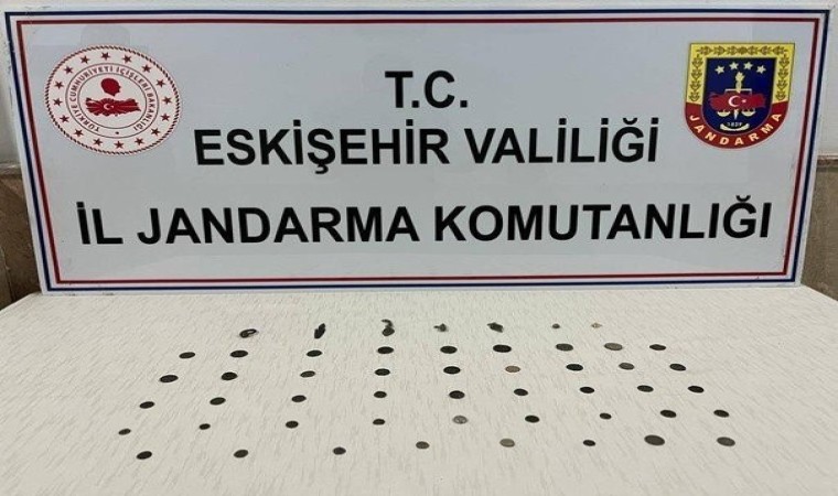 Tarihi eser satmaya çalışan şüpheli jandarma tarafından yakalandı