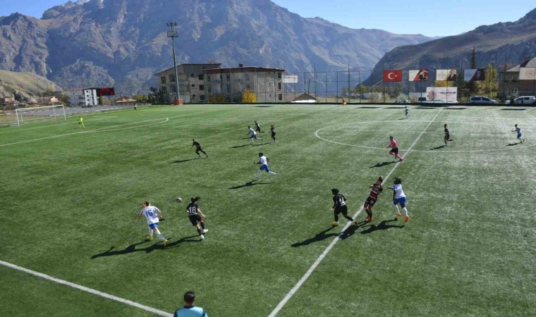 Turkcell Kadın Futbol Süper Ligi: Hakkari Kadın Gücü: 2 - Fatih Vatan Spor: 2