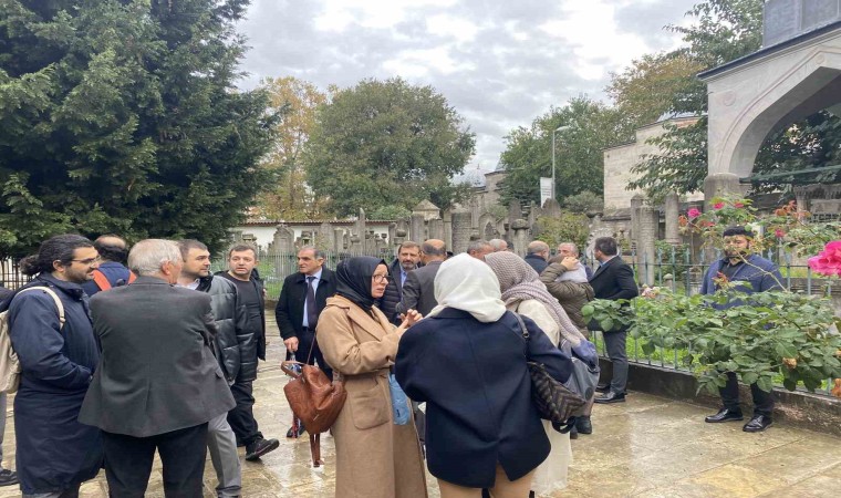 Usta edebiyatçı Sezai Karakoç vefatının 2. yılında kabri başında anıldı