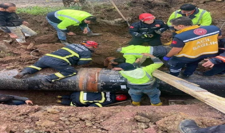 Yalova’da, içme suyu hattı yenileme çalışmasında göçükte kalan işçi kurtarıldı