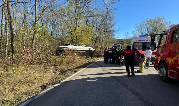 Yolcu minibüsü devrildi: 3’ü ağır, 11 yaralı