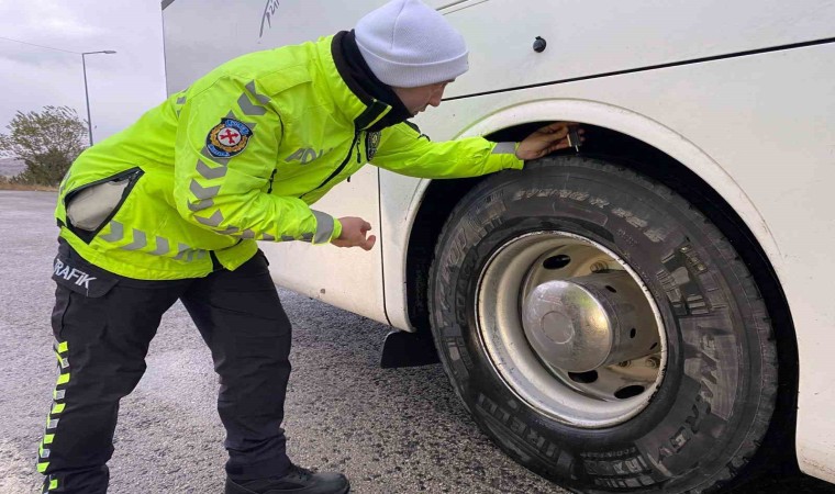 Yozgatta ticari araçlara yönelik kış lastiği denetimi yapıldı