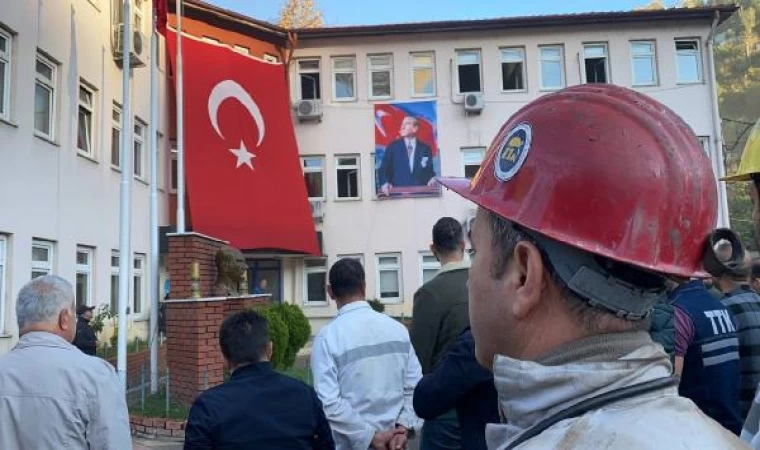 Zonguldak’ta madencilerden Ata’ya saygı