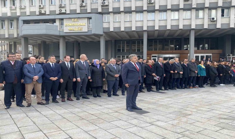 Zonguldakta Öğretmenler Günü kutlandı