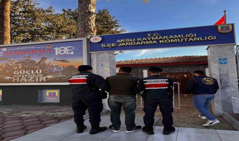 10 adet suç kaydı ve 15 yıl 2 ay hapis cezası bulunan firari yakalandı