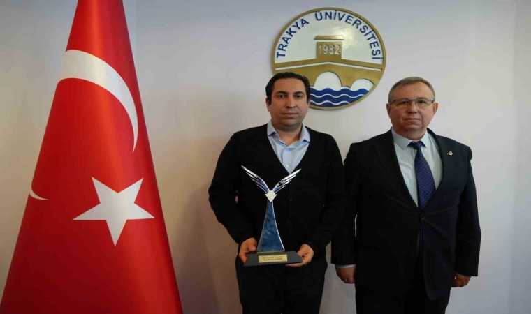 100. Yıl Bilim Ödülleri Töreninden ödülle dönen Prof. Dr. Altay: Kardiyoloji Ana Bilim Dalı olarak hizmette de son dönemde çok ciddi işler yapmaya başladık