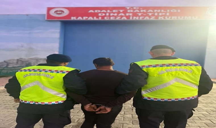 13 yıl hapis cezasıyla aranan şahsı jandarma yakaladı