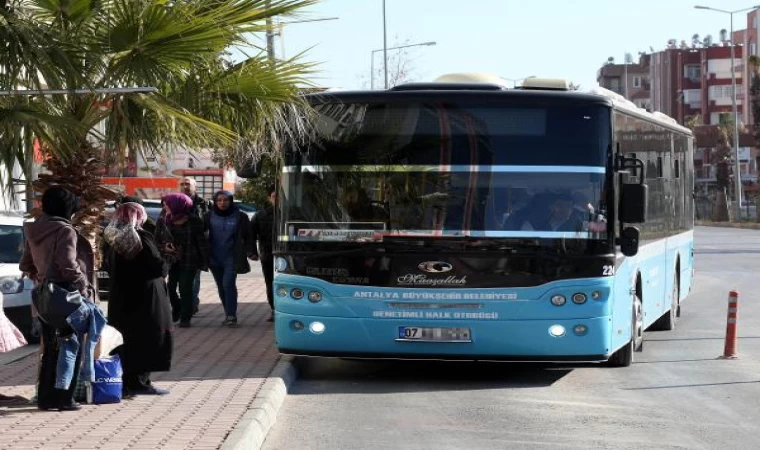 ’65 yaş üstü, toplu ulaşımı kimliğiyle ücretsiz kullanabilir’