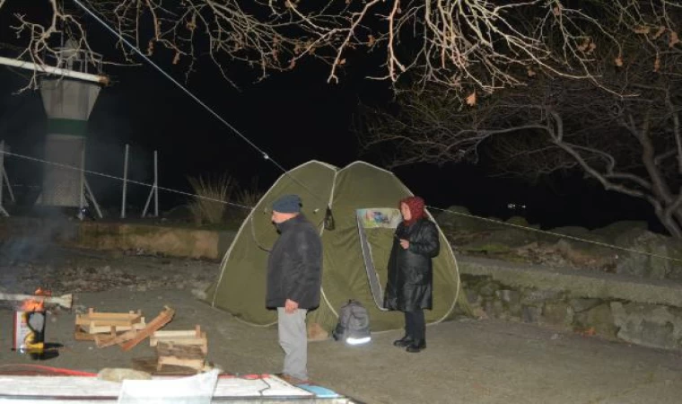 7 mürettebatı aranan gemi için yerinde söküm süreci başlatıldı (2)