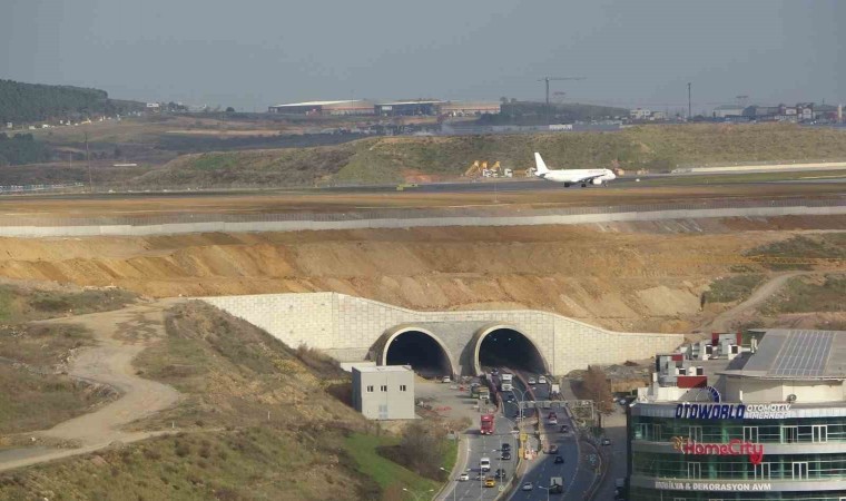 Açık hava tüneli diye eleştirilmişti: Üzerinden dünyaya uçuşlar yapılıyor