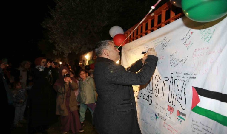 ADÜde Sizinle İftar, Gazzeli Kardeşlerimizle İftihar Ediyoruz etkinliği düzenlendi