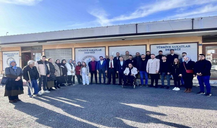 AK Partiden engelliler için tekerlekli sandalye