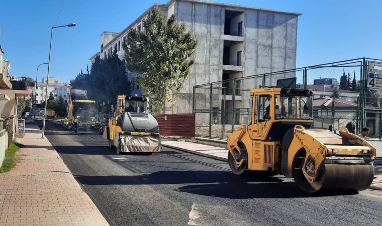 Akdenizde asfalt çalışmaları aralıksız sürüyor