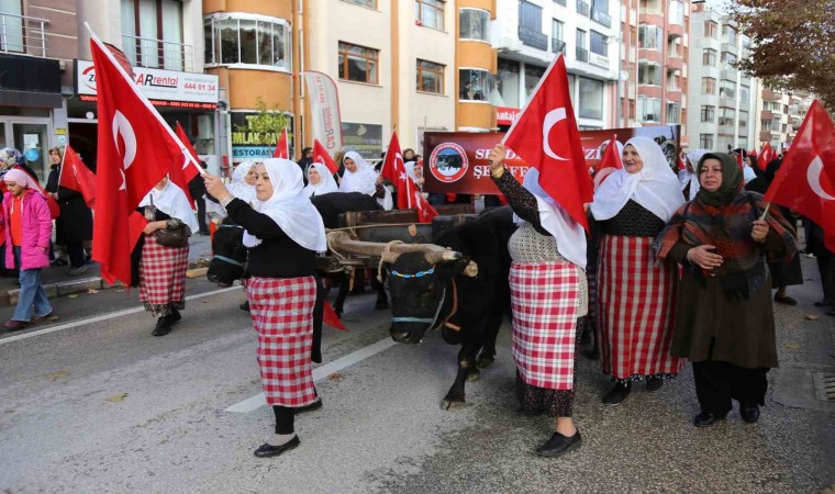 Anadolunun işgaline karşı tek yürek olan kadınların Milli Mücadele ruhu 104 yıl sonra yaşatıldı