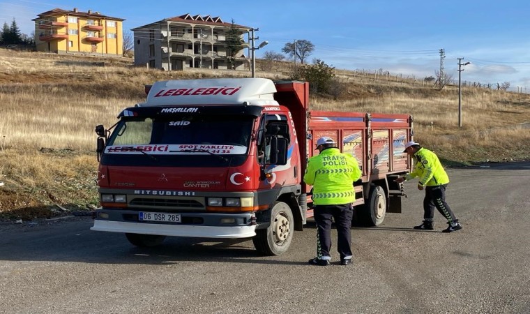 Ankarada kış lastiği uygulaması kapsamında denetimler başladı