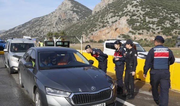 Antalya’da, Cumhuriyet tarihinin en büyük kaçak içki operasyonu