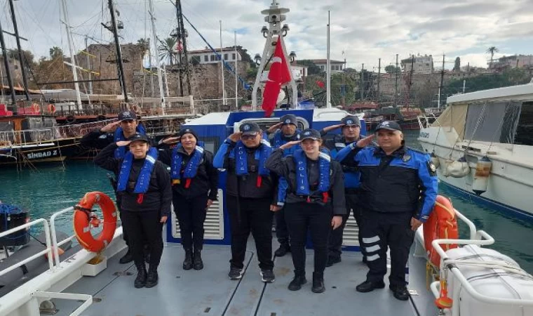 Antalya’da engelli gençler 1 günlüğüne polis oldu