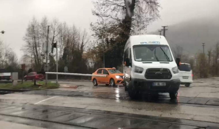 Arızalanan bariyer sürücüleri tedirgin etti