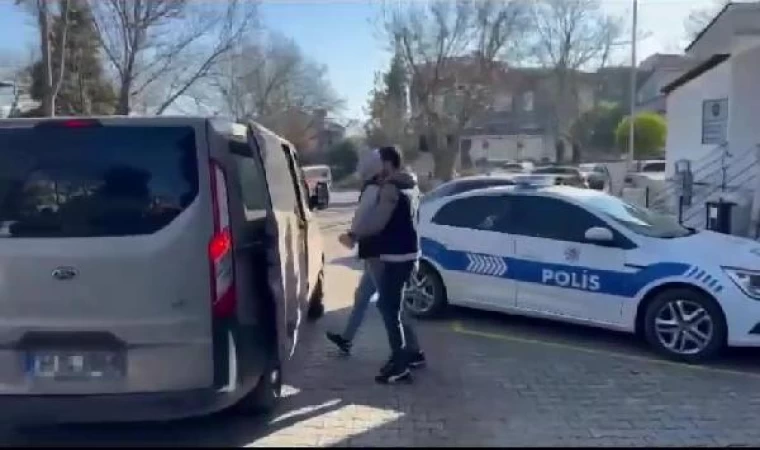 Avcılar’da motosikletliyi sıkıştıran kamyonet şoförü yakalandı