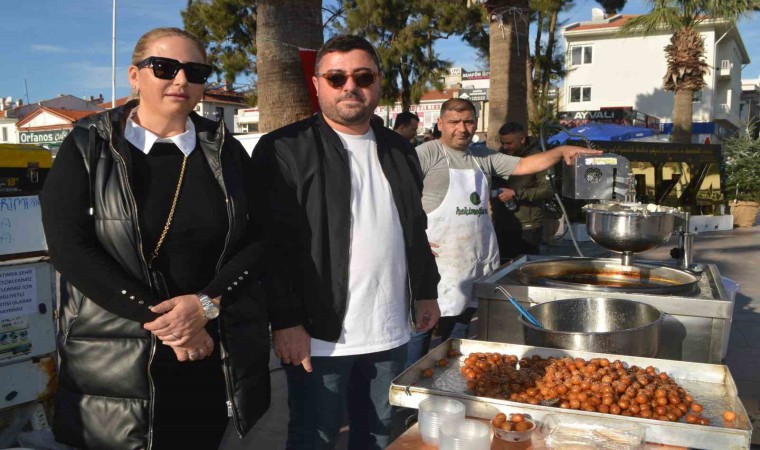 Ayvalıkta şehitler için lokma hayrı düzenlendi