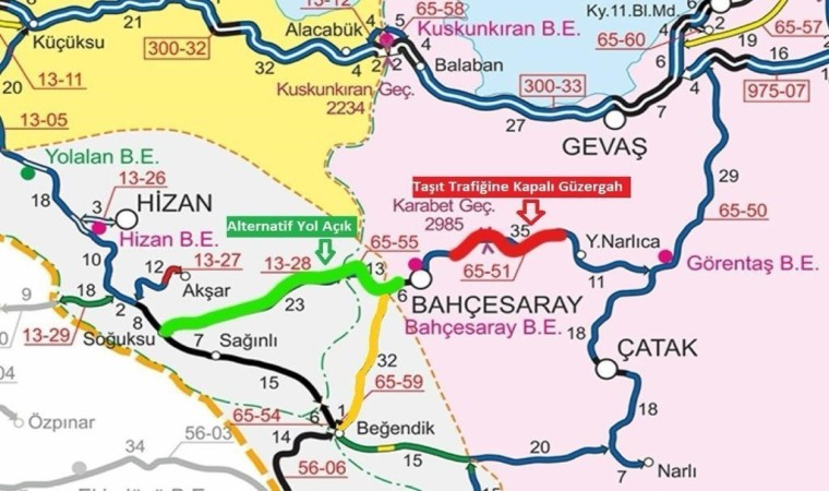 Bahçesaray yolu kar yağışı nedeniyle trafiğe kapatıldı