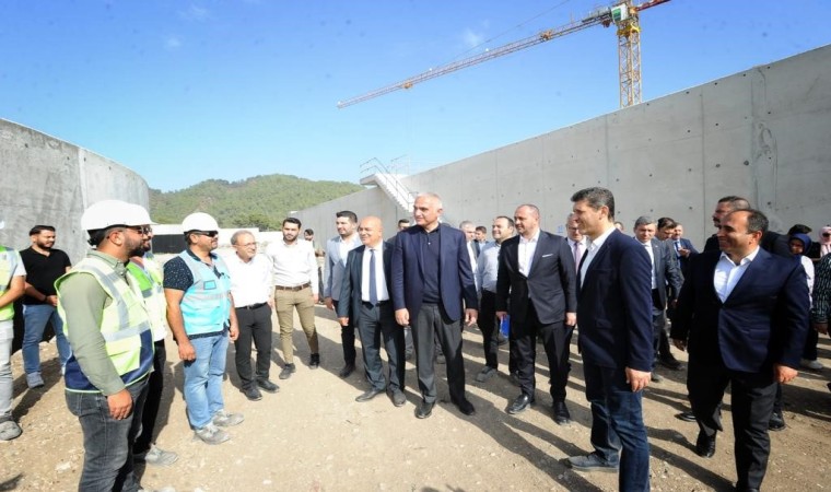 Bakan Ersoydan CHP Genel Başkanı Özele: Emek hırsızlığı yapmasın