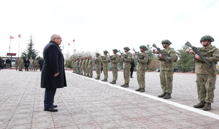 Bakan Güler, Şırnak’ta yaralı askerleri ziyaret etti (2)