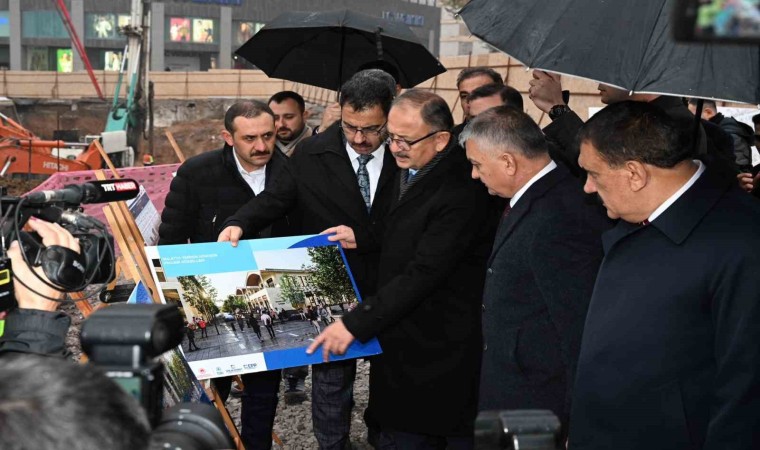 Bakan Özhaseki, Malatyada çarşı merkezi projesini yerinde inceledi