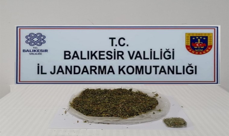 Balıkesirde 2 şahsa uyuşturucu operasyonu